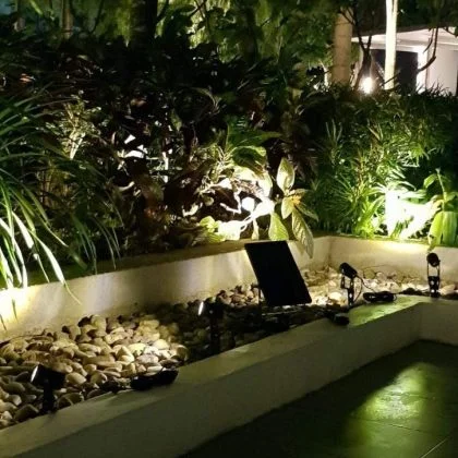 Outdoor Solar Spot Light 4-in-1 LED Garden Lawn Landscape Decoration