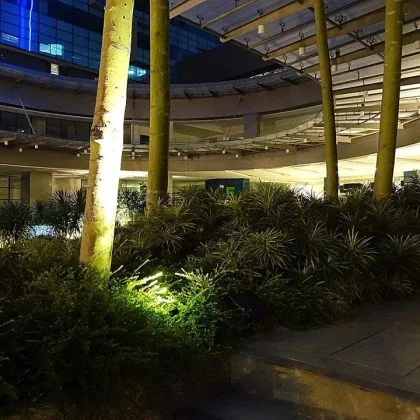 Outdoor Solar Spot Light 4-in-1 LED Garden Lawn Landscape Decoration