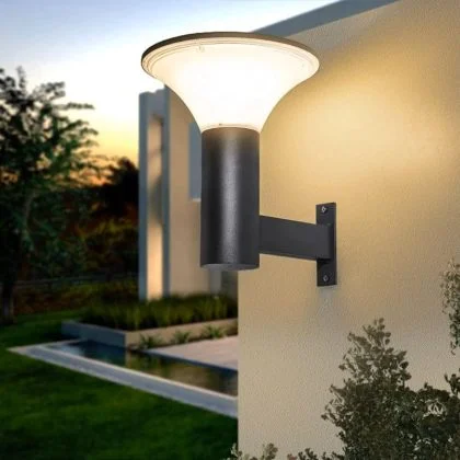 Modern Solar Exterior Wall Light – 3CCT Architectural Lamp with Remote